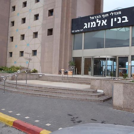 Marom Apartments Hof Hacarmel Haifa Bagian luar foto