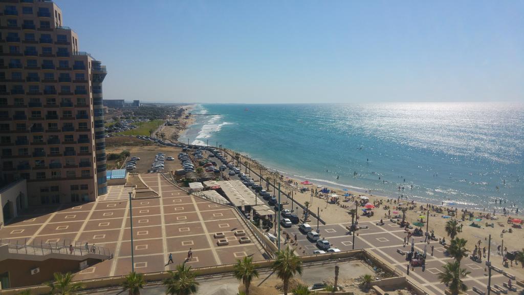 Marom Apartments Hof Hacarmel Haifa Bagian luar foto